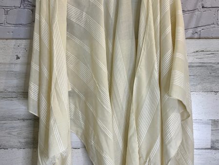 Shawl By Time And Tru In Cream, Size: Onesize For Sale